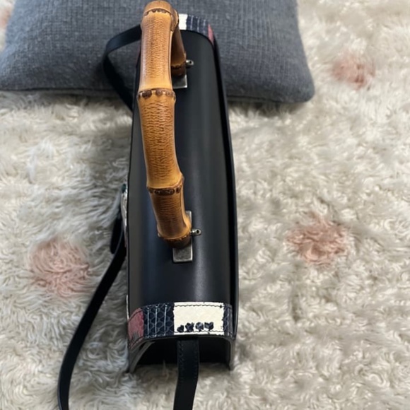 New Authentic GUCCI  Lilith medium  top handles tote - Picture 10 of 14